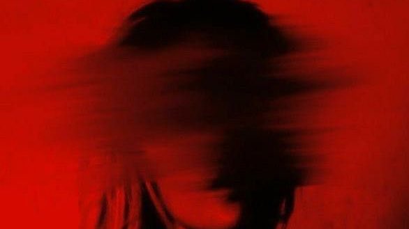 Leeisshifting's tweet image. Why with time, shifting experiences don’t feel as real! A thread about revisiting memories 🧵 (references at the end)