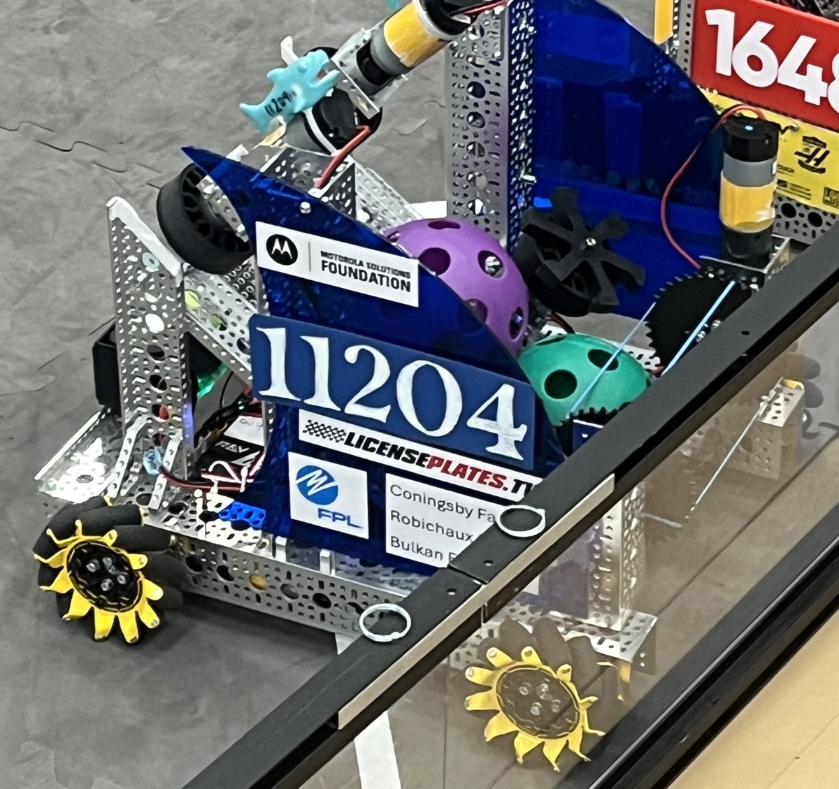 wacad's tweet image. Our 7th–8th grade Shark-a-Tech Robotics Team 11204 had an exciting weekend! Despite tight scoring zones, they adapted quickly with help from the HS Team 744. “Gerard” delivered strong long-range shots, and upgrades are underway for Dec. 6. Big thanks to our sponsors!