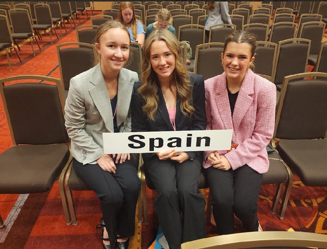 haylie_burton's tweet image. Model UN this past weekend was such a great learning experience! I can’t wait to return next year. #briarcrest #modelun #murfreesboro #politics #memphis #ForeignPolicy