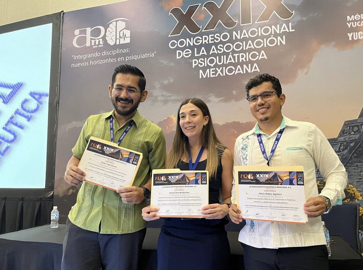 📚 Participación Académica

El pasado sábado 15, el Dr. Santos Tapia Carrera, residente de cuarto año de psiquiatría, tuvo su primera participación como ponente en el XXIX Congreso de la Asociación Psiquiátrica Mexicana. 🎤🧠