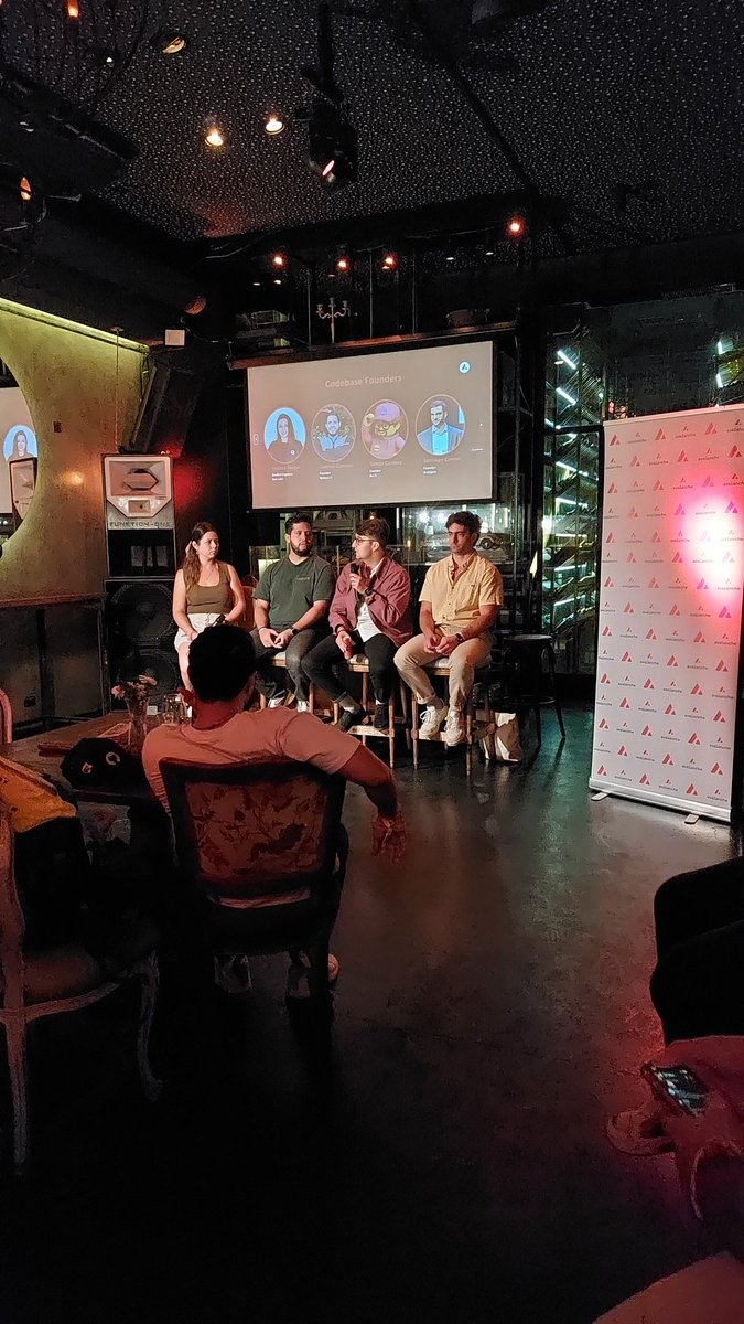 danissblue tweet media