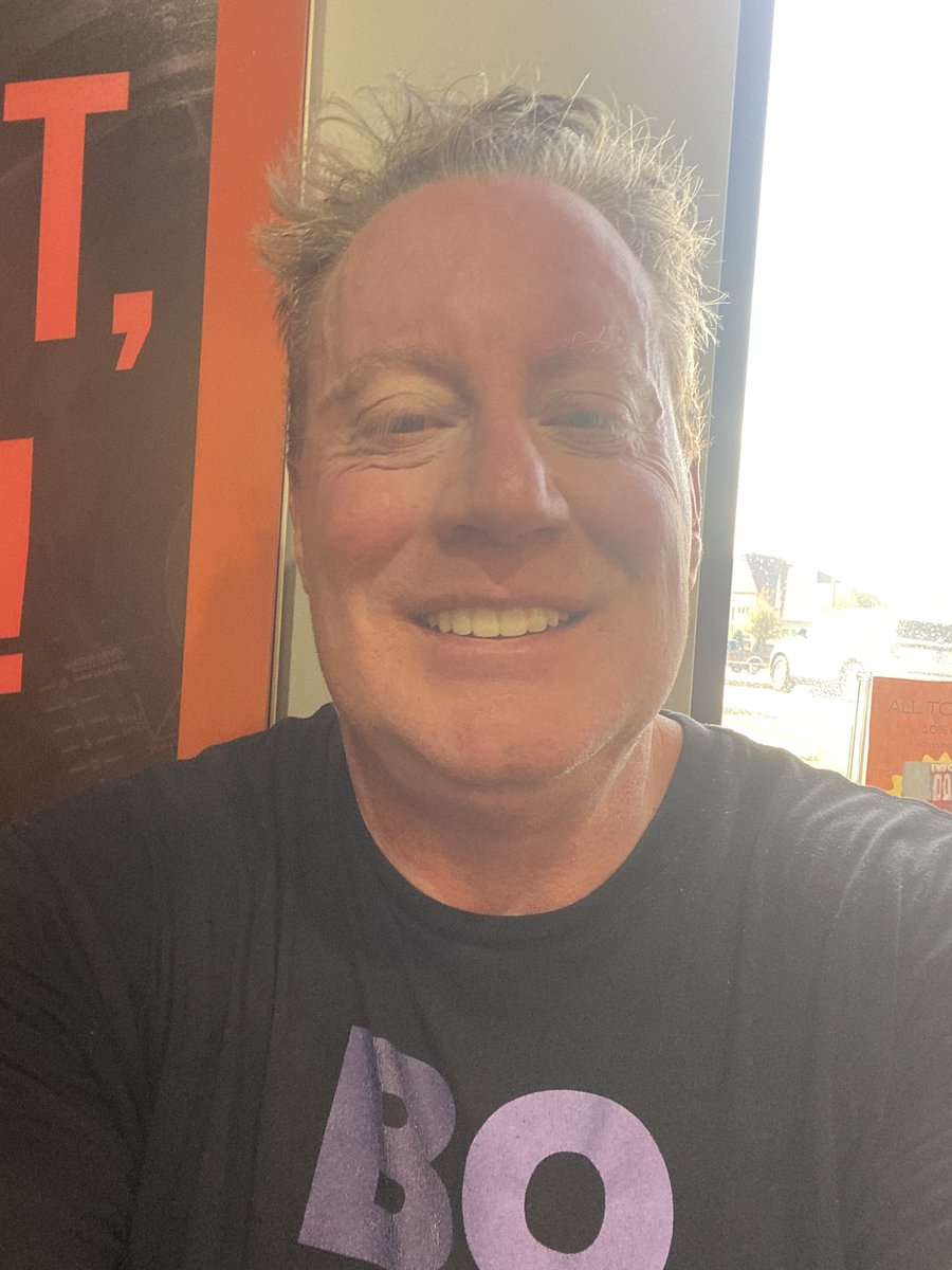 Cgbosque's tweet image. Biceps, shoulders and bow. 45 min of rowing. #recoveryispossible #RecoveryPosse @OfficialHOTWORX