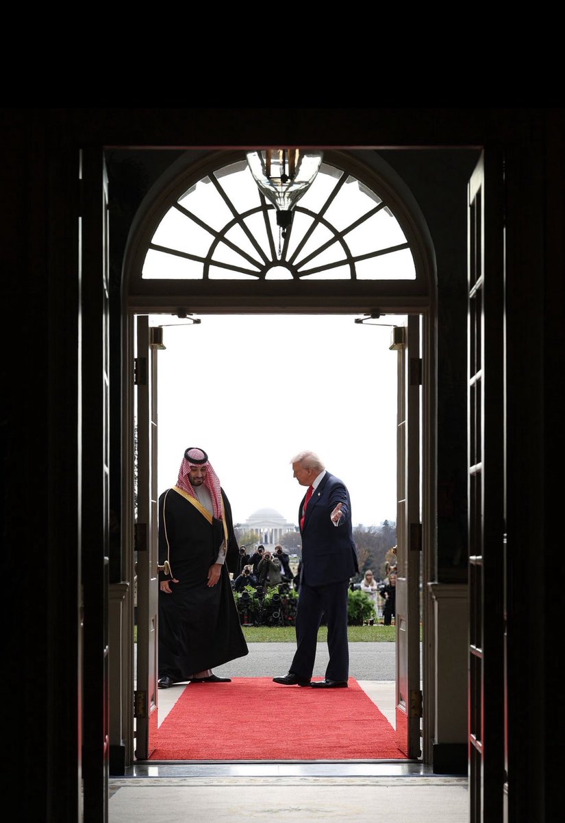 I8Rema's tweet image. شبيه المعزي 
ادامك الله لنا 
الله عزك و الله عزنا فيك 🇸🇦🤍 #محمد_بن_سلمان_في_واشنطن