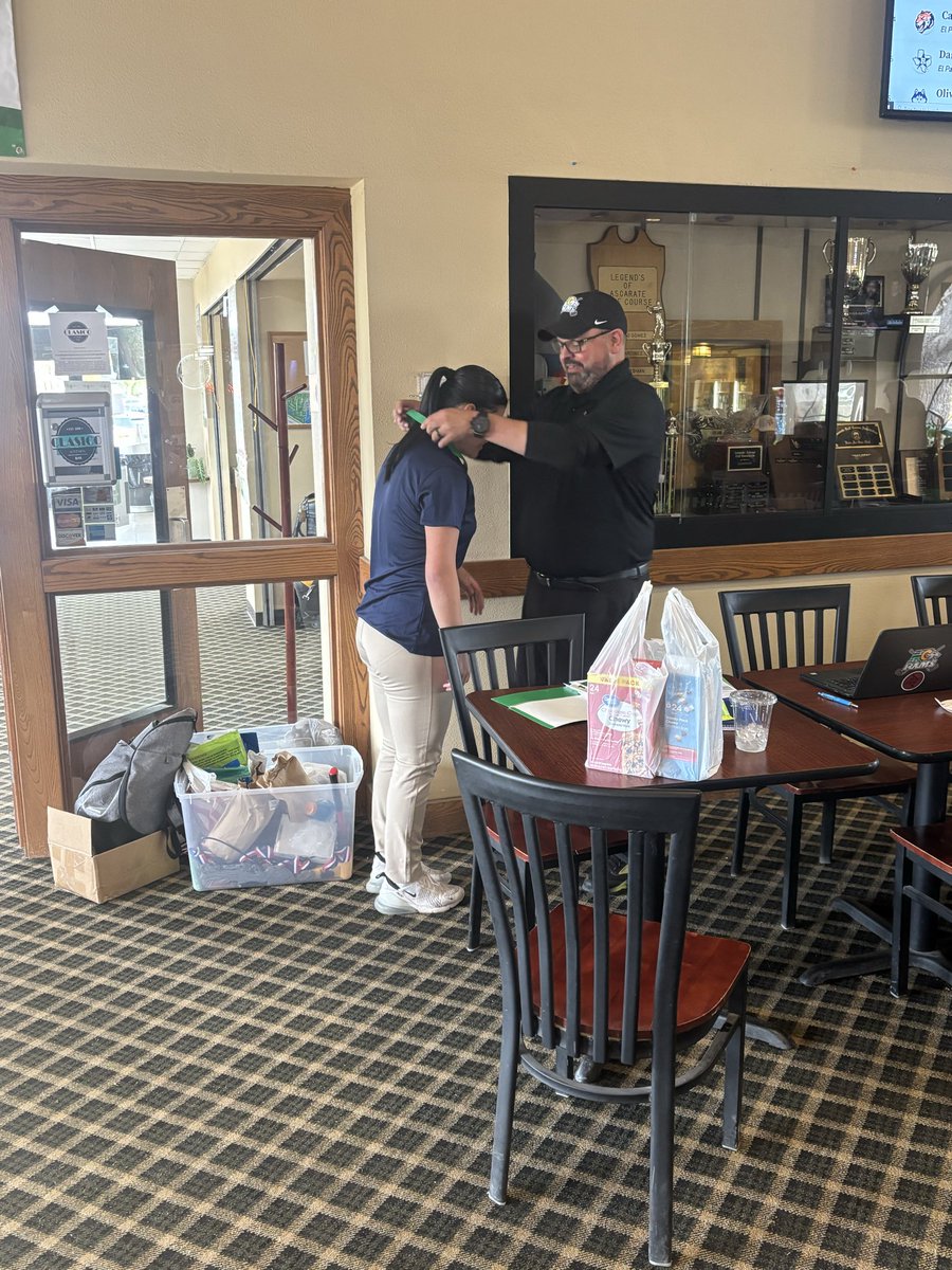 rhsrangergolf's tweet photo. Congratulations to Daisy Diaz, finished 5th in the girls JV Socorro/Montwood Tournament.
@Daniel_Chavez08 https://t.co/EOhEOuiLDu