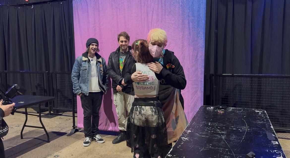 aupaysdu_dev's tweet image. "but hey for what it's worth, i think you saved my life!!!"