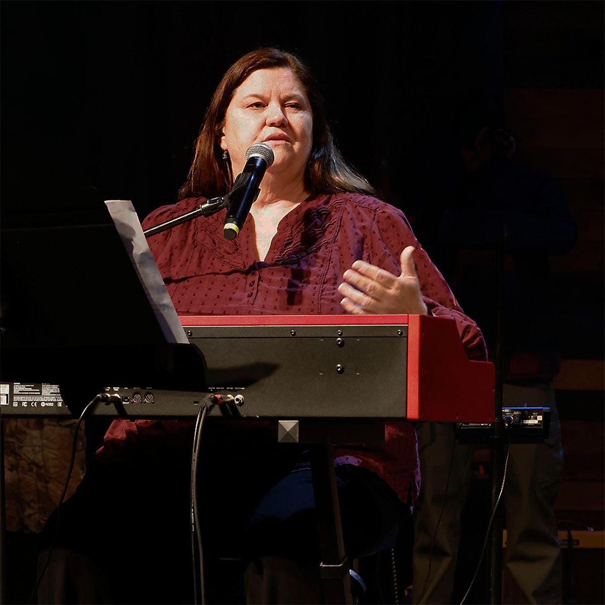 HelloMissionary's tweet image. What a powerful worship experience we had Sunday, praising God with Brandon Lake’s “I Know a Name,” Maverick City’s “I Thank God,” and Karen introduced us to a song that grabbed our hearts - “One More Day” by Sons of Sunday. Listen on our Spotify playlist: buff.ly/sjqXhsD