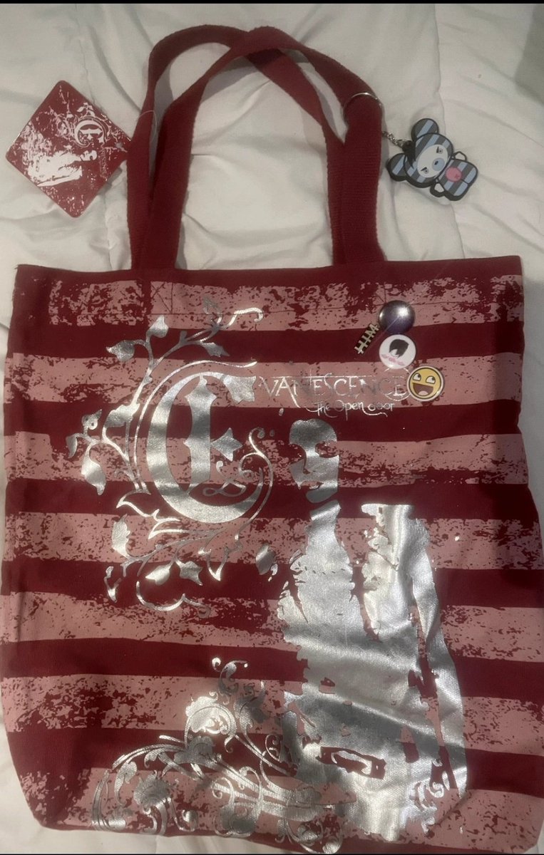 rionka (evanescence munich 2026!) tweet media