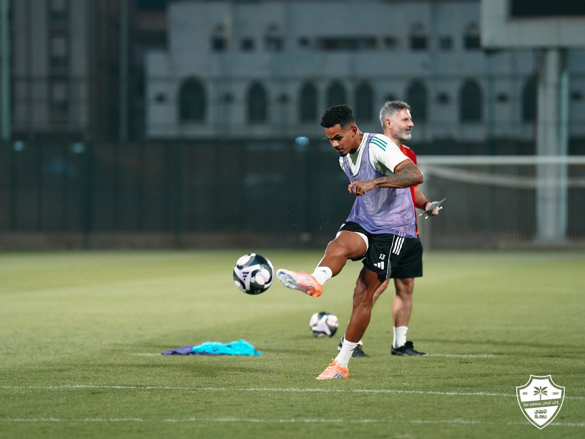 للمزيد من التضحيات ي جالينو 💚