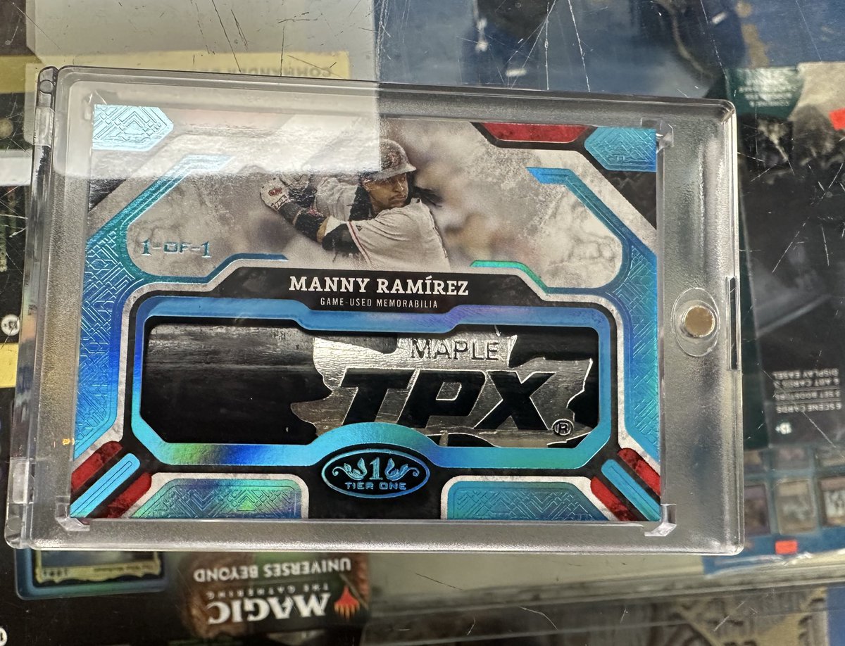 BUSportsCards's tweet photo. 🚨CUSTOMER PULL🚨
2025 @Topps Tier One Baseball
Manny Ramirez 1/1 bat!
#mannyramirez #topps #toppstierone #tierone #TheHobby #OneOfOne #ToppsBaseball #MLB #mlbbaseball #manny #ToppsOneOfOne #Bat #Hobby #BatterUpCards https://t.co/LhZisYAYpG