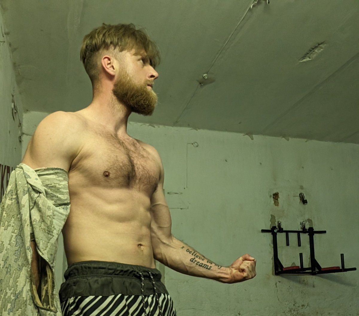 writeIvan's tweet image. Дивіться, там копійки добити(зважаючи на загальну мету)

Показую старі фото, але раптом ви їх не бачили🤌