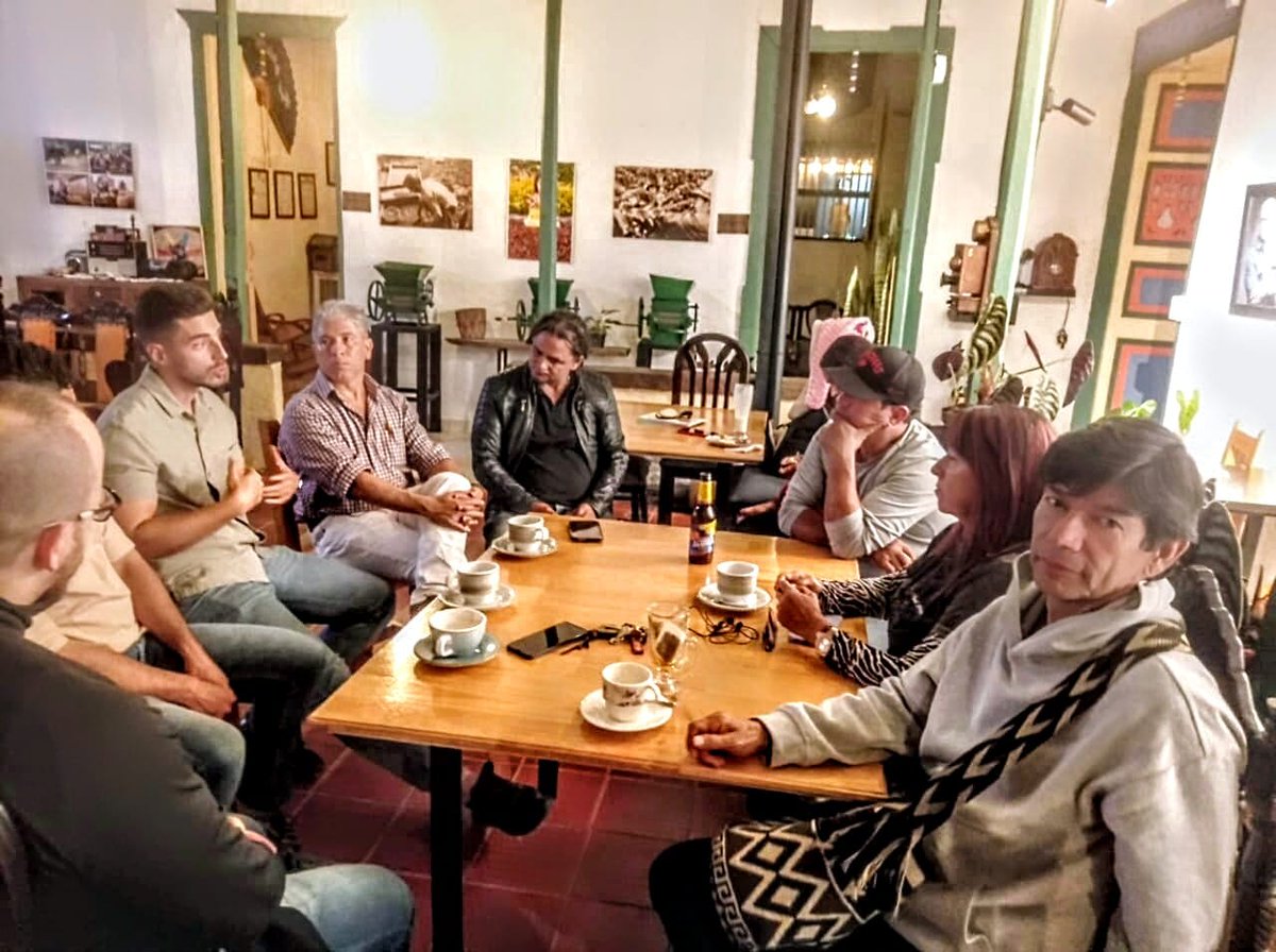 COATerritorio's tweet photo. #MesaPlandeVida| con representantes del Concejo Municipal de #Pueblorrico, el #Cocosop ha radicado proyecto de acuerdo municipal Mesa Plan de Vida Comunitario, sumándose a iniciativas que ya avanzan en #Caramanta, #Valparaíso y #Támesis. https://t.co/uk2o09vEeE