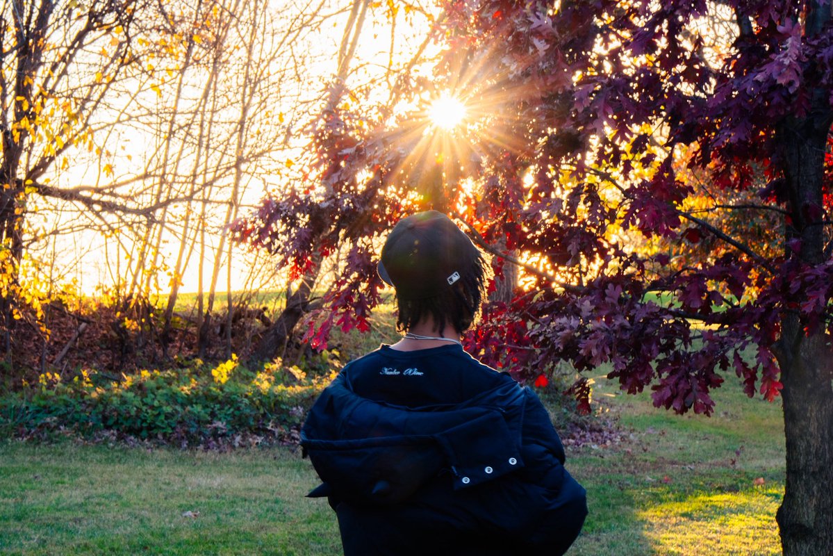 MysticDAKid's tweet image. To be love and be loved is to feel the Sun from both sides #selfcare