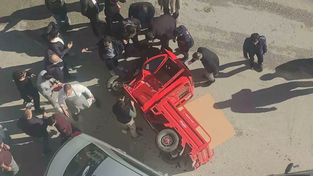 Van’da trafik kazası: 1 yaralı
gazetevan.com/haber/van/2056… #van #vanhaber