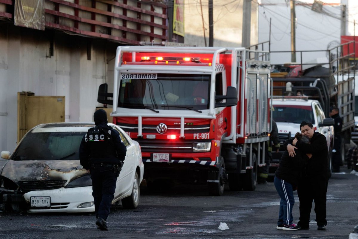 AristeguiOnline's tweet image. 🔴 Cinco fallecidos en incendio provocado en bar La Coss de Puebla
ow.ly/MPvk50XtJyO