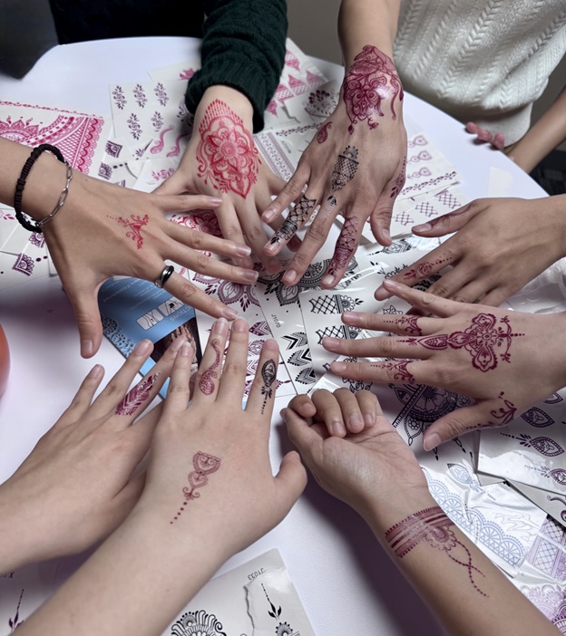 wwt_life's tweet image. We celebrated #Diwali around the world at @wwt_inc! 🪔 

With celebrations at GHQ, New York City and more, we wish you a prosperous and happy festival of lights 🕯️ #WWTLife