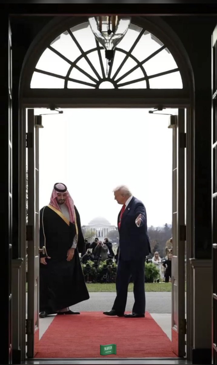 ولي عهدنا عزنا سيد الجود .. 
اللي عسى الرحمن يمهل سنينه .. 🇸🇦