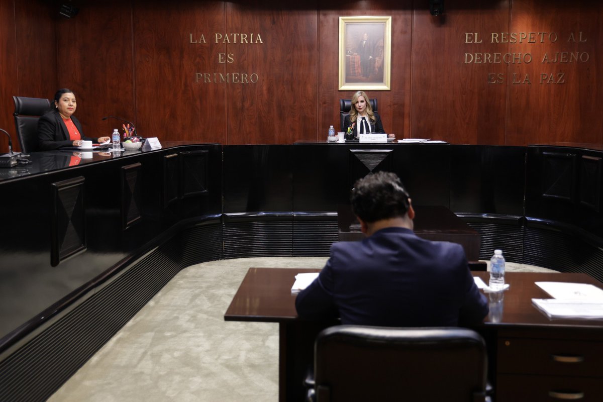 LRomo18's tweet image. 💼👩🏻‍⚖️ Durante la Sesión Semanal de la Comisión de Carrera Judicial y Especialización del @OAJ_Mex se aprobó el módulo de actualización para el Curso de Actualización de Personas Juzgadoras de los #CJPF.

@SCJN @tdjmex @TEPJF_informa
#PoderJudicialFederal #SPA #JusticiaPenal