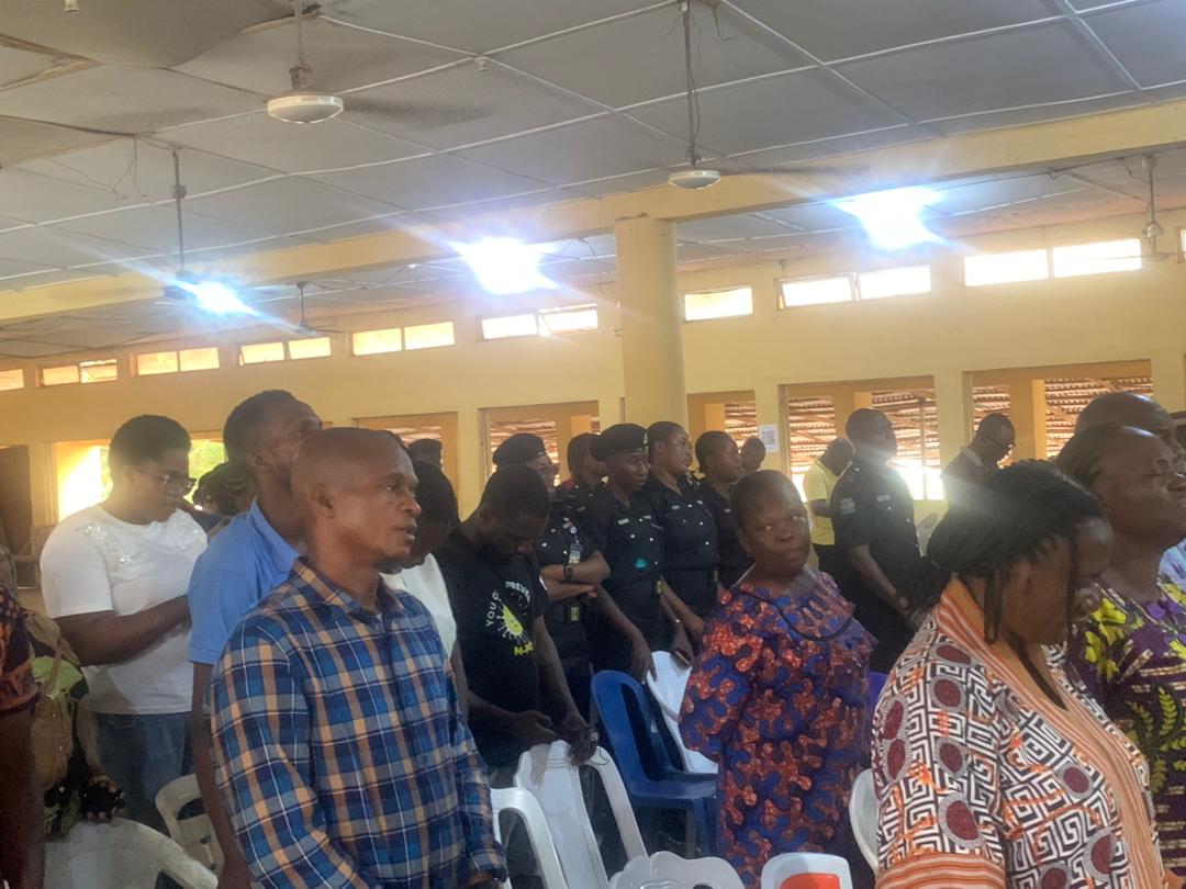 osunofficial's tweet photo. NYSC Osun Coordinator, Mr. Obim Agbor, urges unity, discipline and early preparedness as Camp Officials gear up for the 2025 Batch C Orientation Course in Ede. #NYSC #NYSCOsun #BatchC2025 #OrientationCamp #Teamwork #Discipline #EdeCamp https://t.co/gkDPM7T4Tm https://t.co/VkZEltPSOX