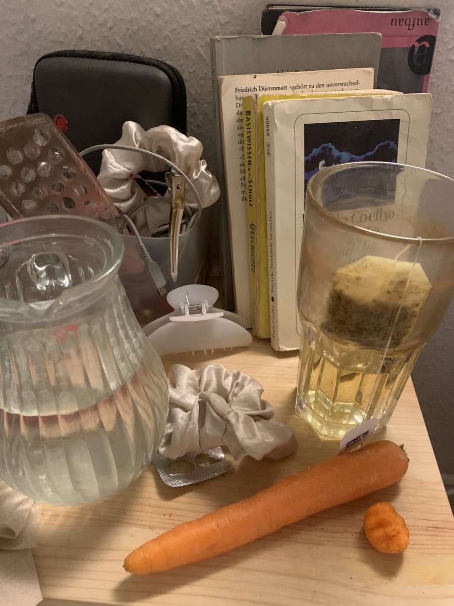 🫚 (@ur_escapism) on Twitter photo 