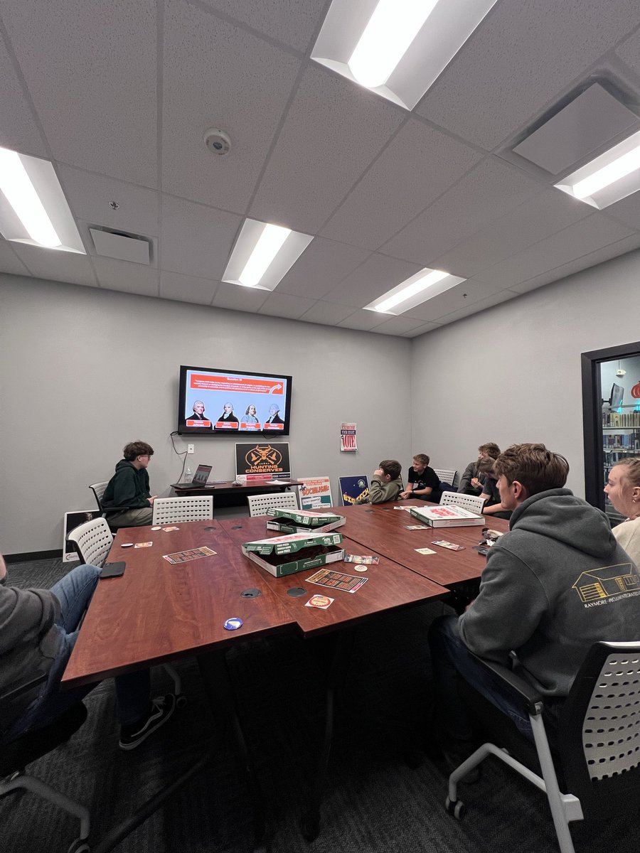 The Club America Raymore Activism Hub just held their VERY FIRST meeting — it was a great meeting with fired-up studnets who love this country and freedom! 🇺🇸🤩💪

<a href="/tpusastudents/">TPUSA Students</a> I <a href="/TPUSA/">Turning Point USA</a>