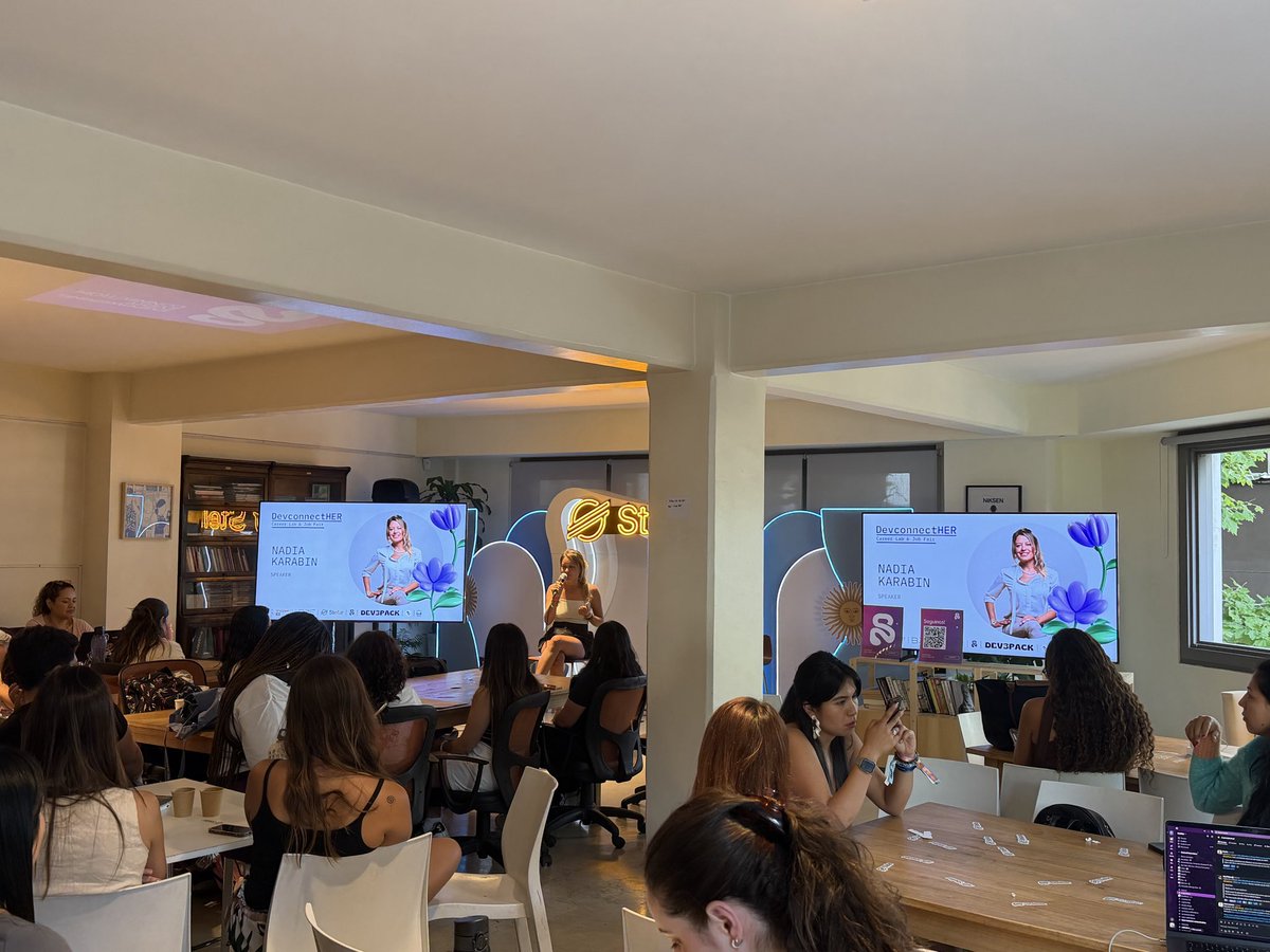 Thank you for your enriching perspectives!! <a href="/karabin_nadia/">Nadia Karabin</a> <a href="/dee_centralized/">Dayana Aleksandrova</a> ✨ #DevconnectHer <a href="/BuildOnStellar/">Build on Stellar</a>