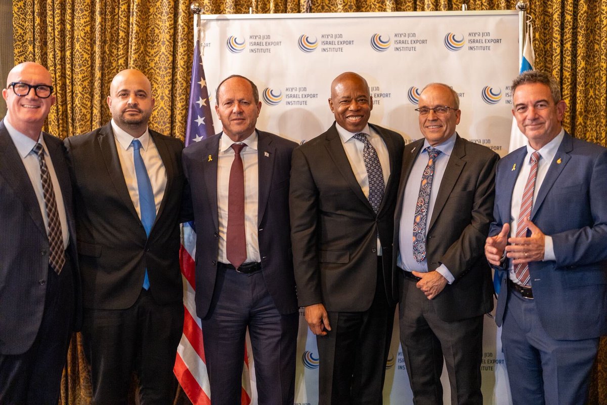 NEW: <a href="/NYCMayor/">Mayor Eric Adams</a> international travel — to #Israel and then #Uzbekistan — back to NYC on Sunday, six hours before <a href="/JumaaneWilliams/">Jumaane Williams (@jumaane.bsky.social)</a> becomes acting mayor per city charter. (NINE days of int’l travel). In 2014 <a href="/BilldeBlasio/">Bill de Blasio</a> returned from Italy with three hours to spare. #NBC4NY