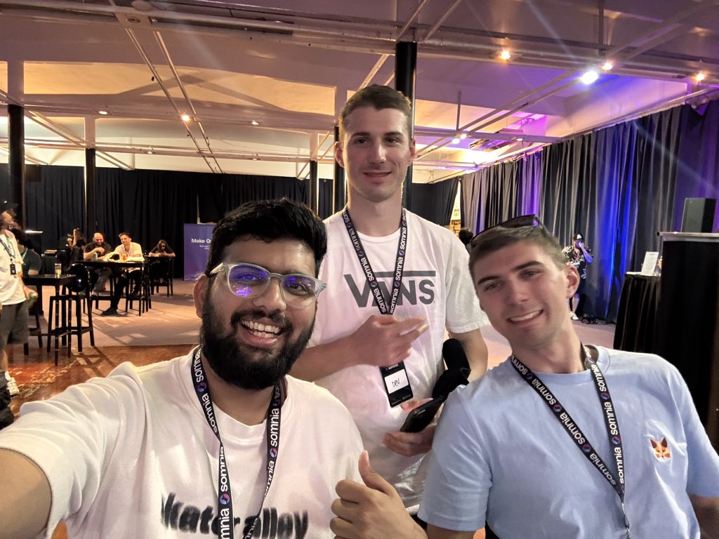 𝗖𝗼𝗿𝗼𝘁 tweet media