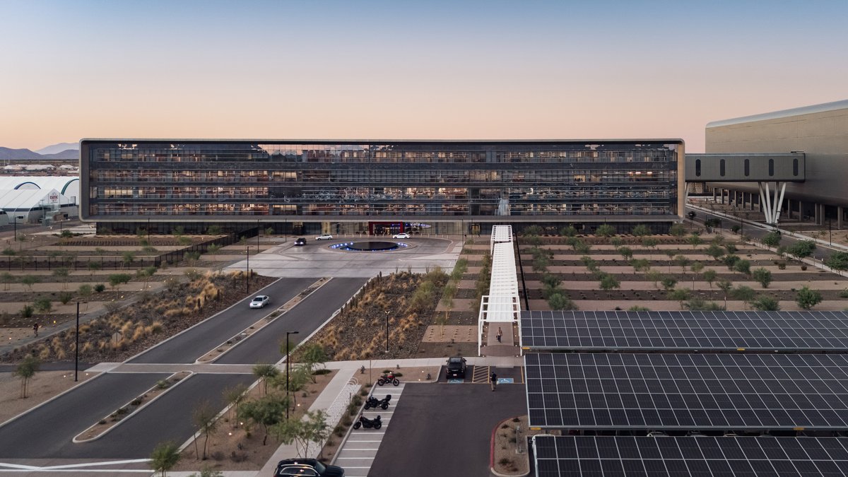 📈 North Phoenix’s momentum keeps building.

TSMC just applied for 902 acres of state land south of its $165B campus — a $197.25M bid fueling one of Arizona’s most transformative economic zones.

🔗 Learn more: na2.hubs.ly/H021M0_0