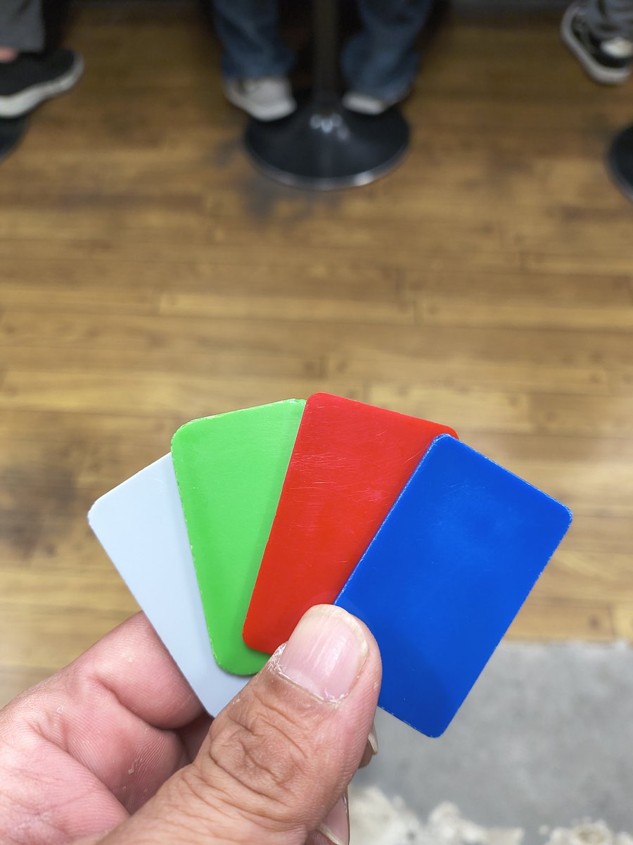 ラーメン二郎栃木街道店

小ラーメンTAROカツオくん生卵ライス
ニンニクカラメ

部活帰りに
いつからミブジに通っているか憶えていないがカツオくんは未食のパンドラの箱であった
食べて前のめりに逝きそうになる
ノアの方舟級のアイテムである
旨すぎてリピ確定

ご馳走様でした
Burn your heart❤️‍🔥