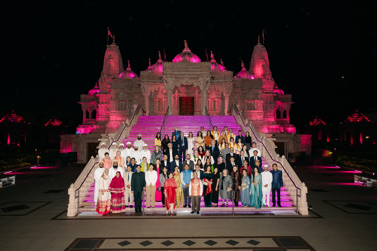 BAPS's tweet photo. Sangam: An Interfaith and Multicultural Diwali Celebration at BAPS Shri Swaminarayan Mandir, Los Angeles, CA, USA https://t.co/4oaILIxCfP https://t.co/novOC40okS