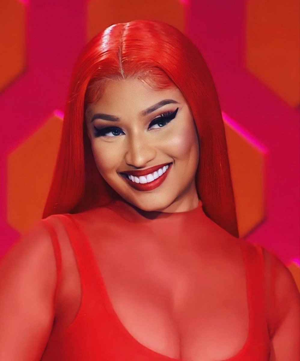 Hourly Minaj (@hourlynm) on Twitter photo 