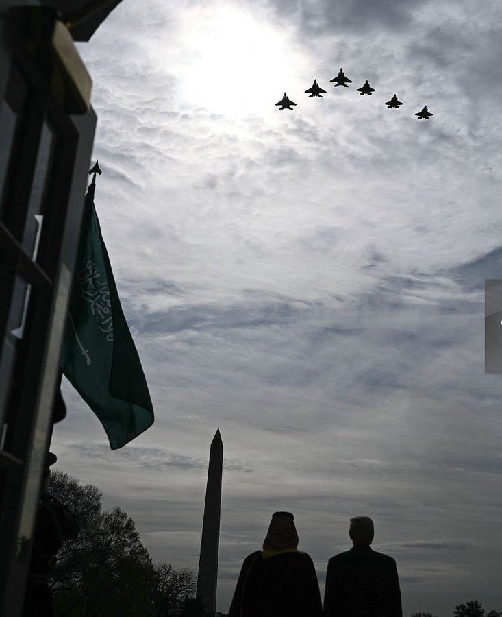 #محمد_بن_سلمان_في_واشنطن
الله يحفظك ويطول بعمرك ياسيدي 🇸🇦💚