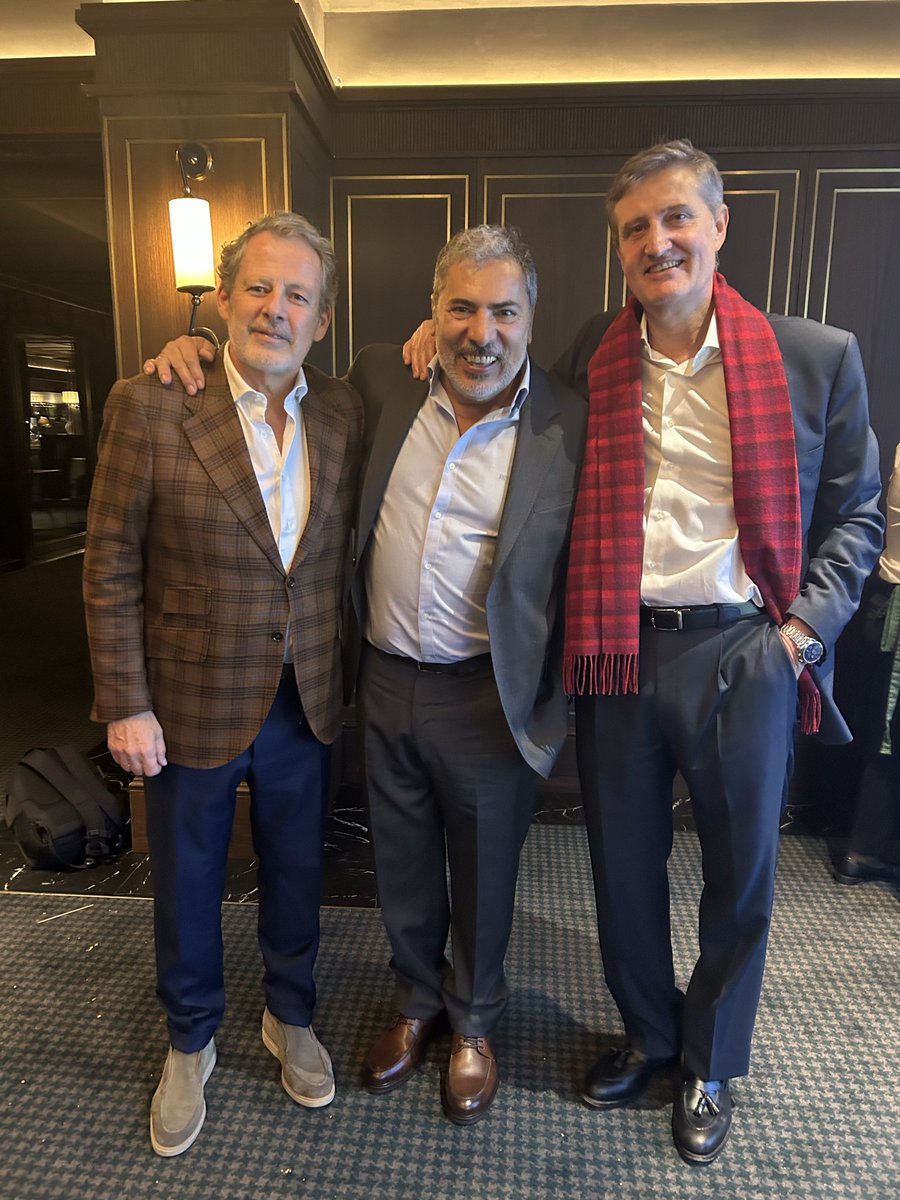 ❤️ Ayer compartimos emociones con un gran corazón. Una noche fantástica en la fiesta de <a href="/gastroplanet_/">Gastroplanet</a> magníficamente organizada por <a href="/albgranados/">Alberto Granados</a> y su querida mujer. 
Un privilegio disfrutarla junto al grandísimo cirujano y amigo de ambos, Alberto Forteza <a href="/QS_Madrid/">Hospital Universitario Quirónsalud Madrid</a>