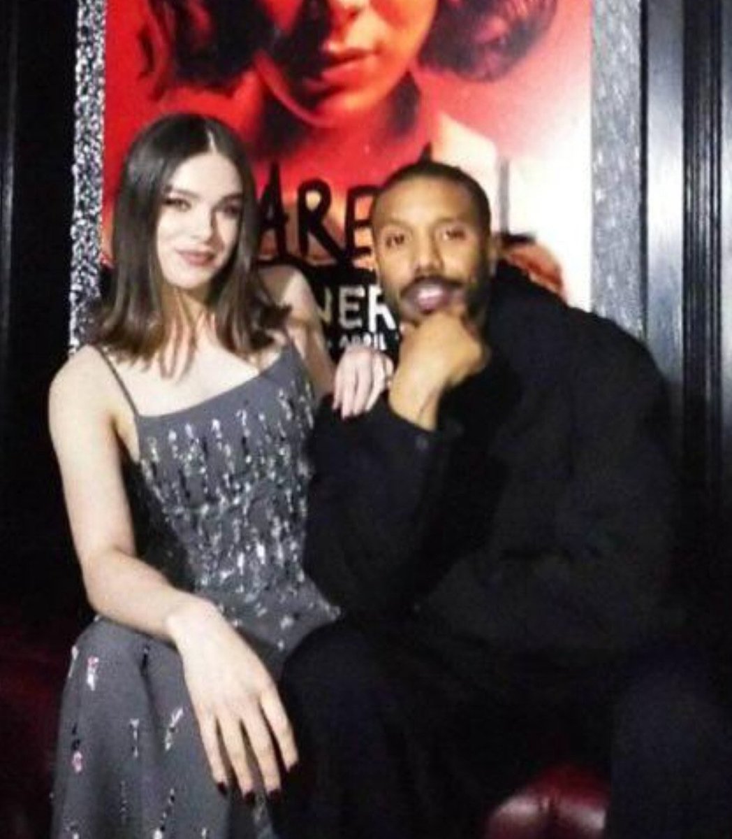 archiveshailees's tweet image. “Sinners gave Hailee the opportunity to dive into her own family’s history, and she didn’t hold back. That theme of inheritance is still in every frame of Sinners. And Hailee, we love you, and we honor you for doing that story justice.”

– Michael B. Jordan about Hailee Steinfeld