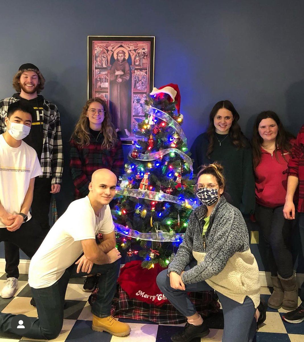 SBU is just two weeks away from #GivingTuesdayatBonas, a 24-hour fundraising event on Dec. 2 that benefits the outreach ministries of the university’s Franciscan Center for Social Concern (FCSC).

Give today👉: ow.ly/EwGj50XtGo1