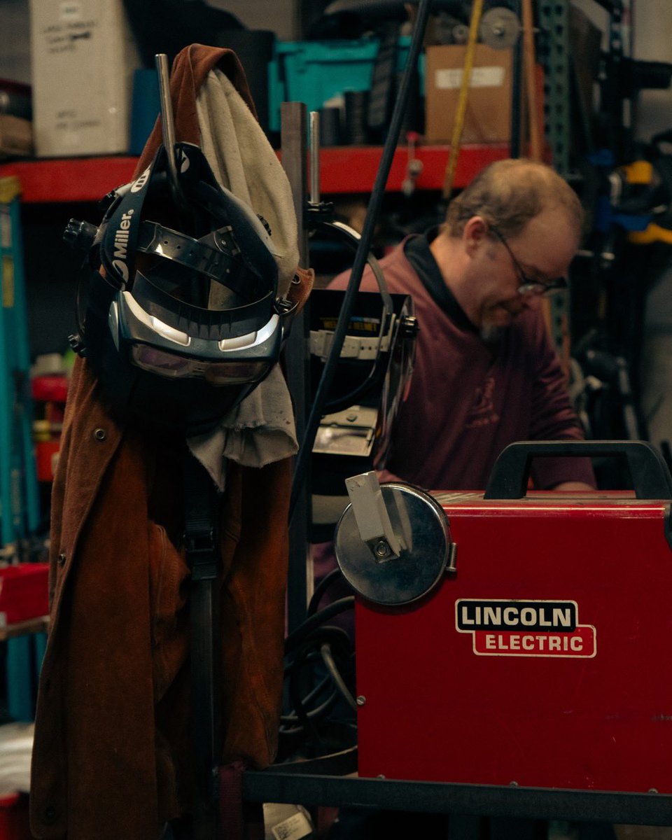 LuxPerformance's tweet image. Shop days make race days. ⚙️🛠️

#LuxPerformanceGroup