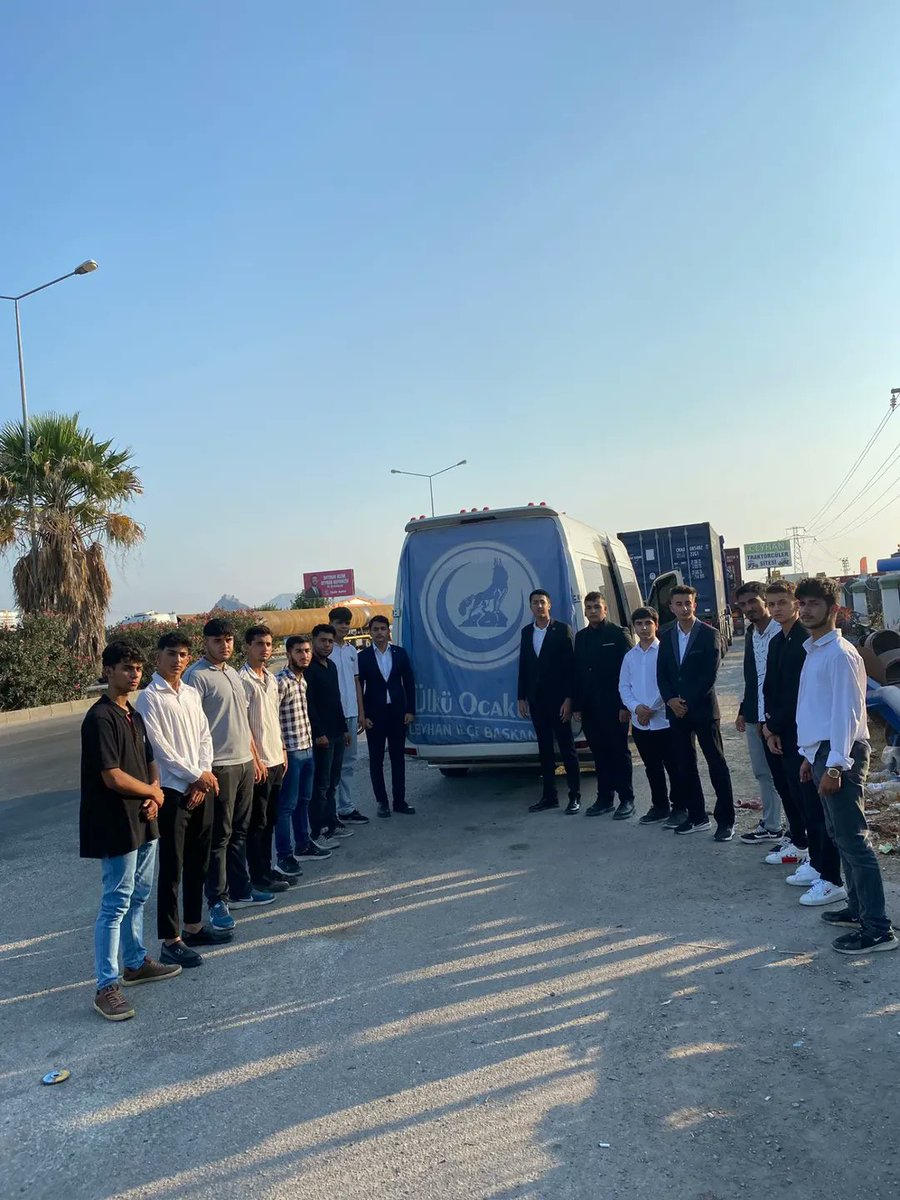 Ülkücü Hareket’in gücünü merak edenler, ülküdaşlarımın kalbindeki doğruluğa ve ahlaki değerlere bakarlarsa ne demek istediğimi çok daha iyi anlarlar.

-Yolbaşçımız Sayın Genel Başkanımız Ahmet Yiğit Yıldırım