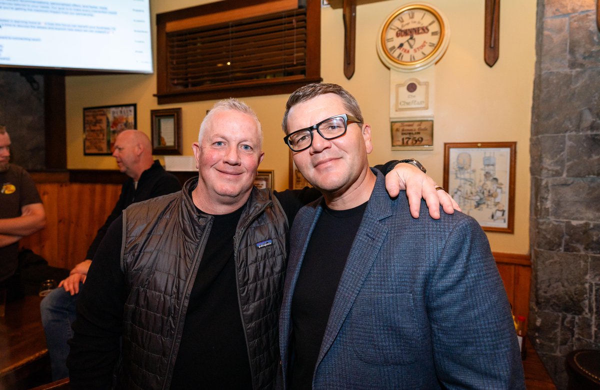 ArrowECS's tweet image. ✨ Last night we celebrated a huge milestone, our team was honored with the 2025 Microsoft Global Distributor Partner of the Year award! 🏆

A proud moment for our entire team and a reminder of what we can achieve together. 

#MicrosoftPartner #PartnerOfTheYear #ArrowSphere