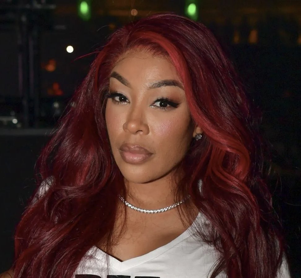 kaeleb_KC's tweet image. andy cohen reveals at #bravocon  that k. michelle BROUGHT IT on the upcoming season and fans will be entertained &amp;amp; impressed with her #RHOA