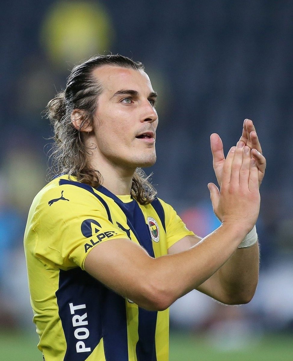 Hayatımda Gördüğüm en büyük ÇÖP 

Çağlar Söyüncü🗑️🚮