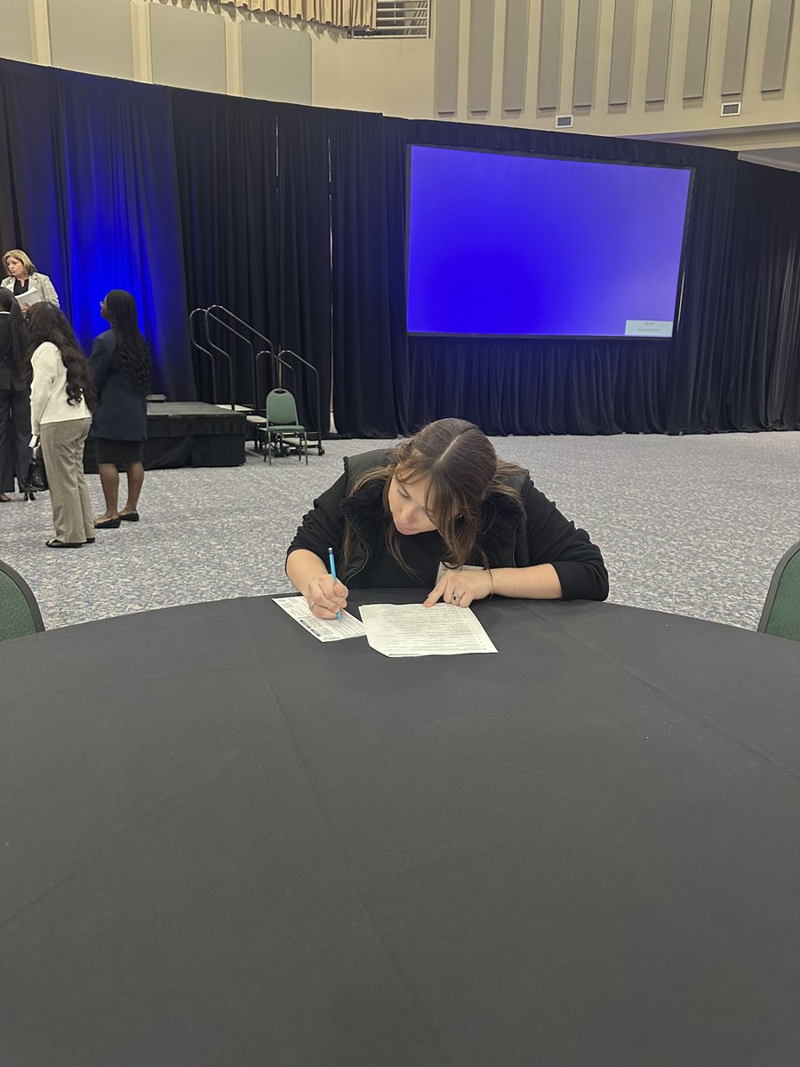 MonroeAreaFBLA tweet media