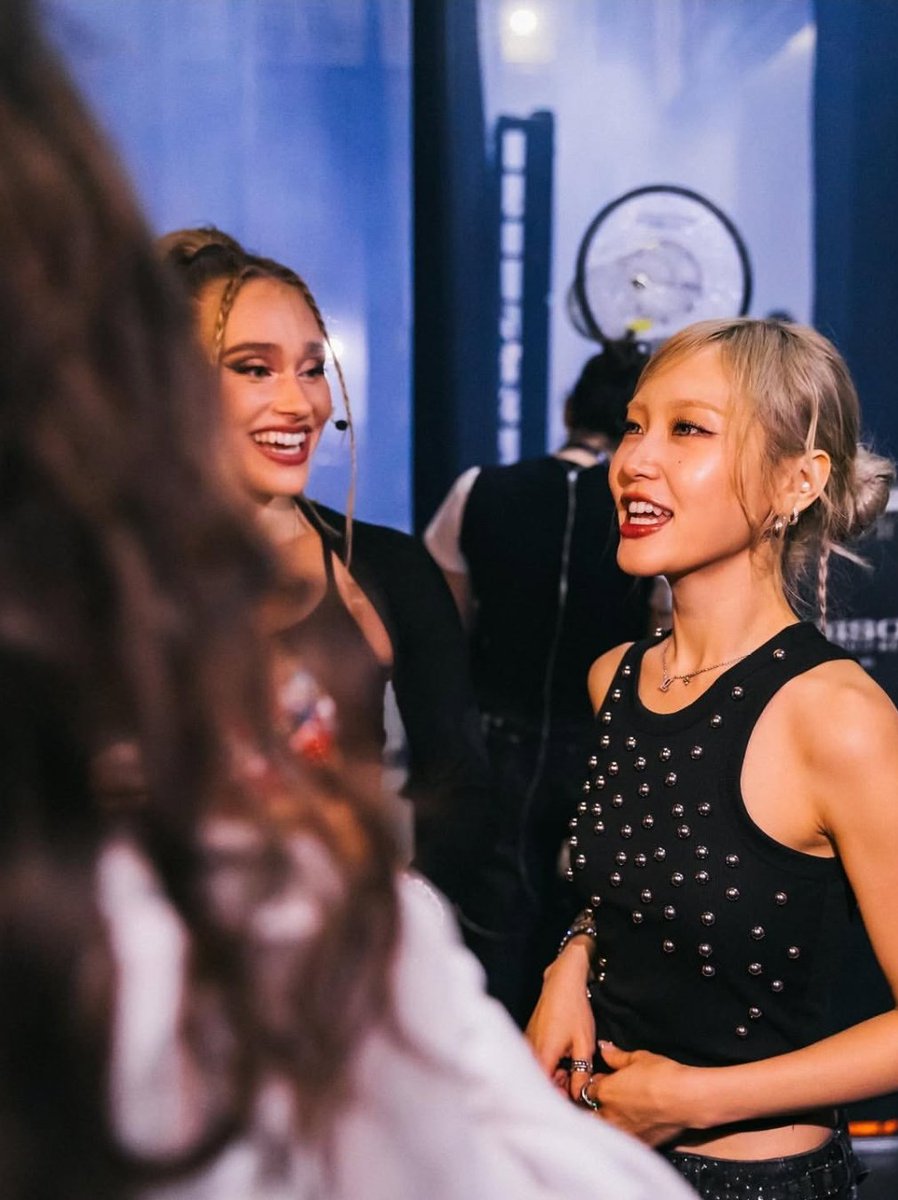 Sina Deinert Updates (Fan Account) tweet media