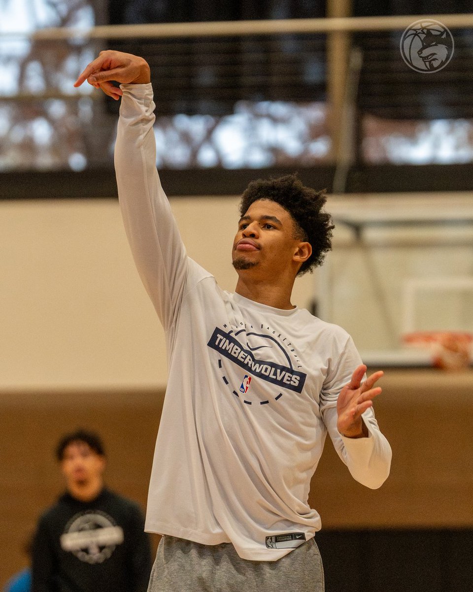 iawolves's tweet image. in the office 🏢