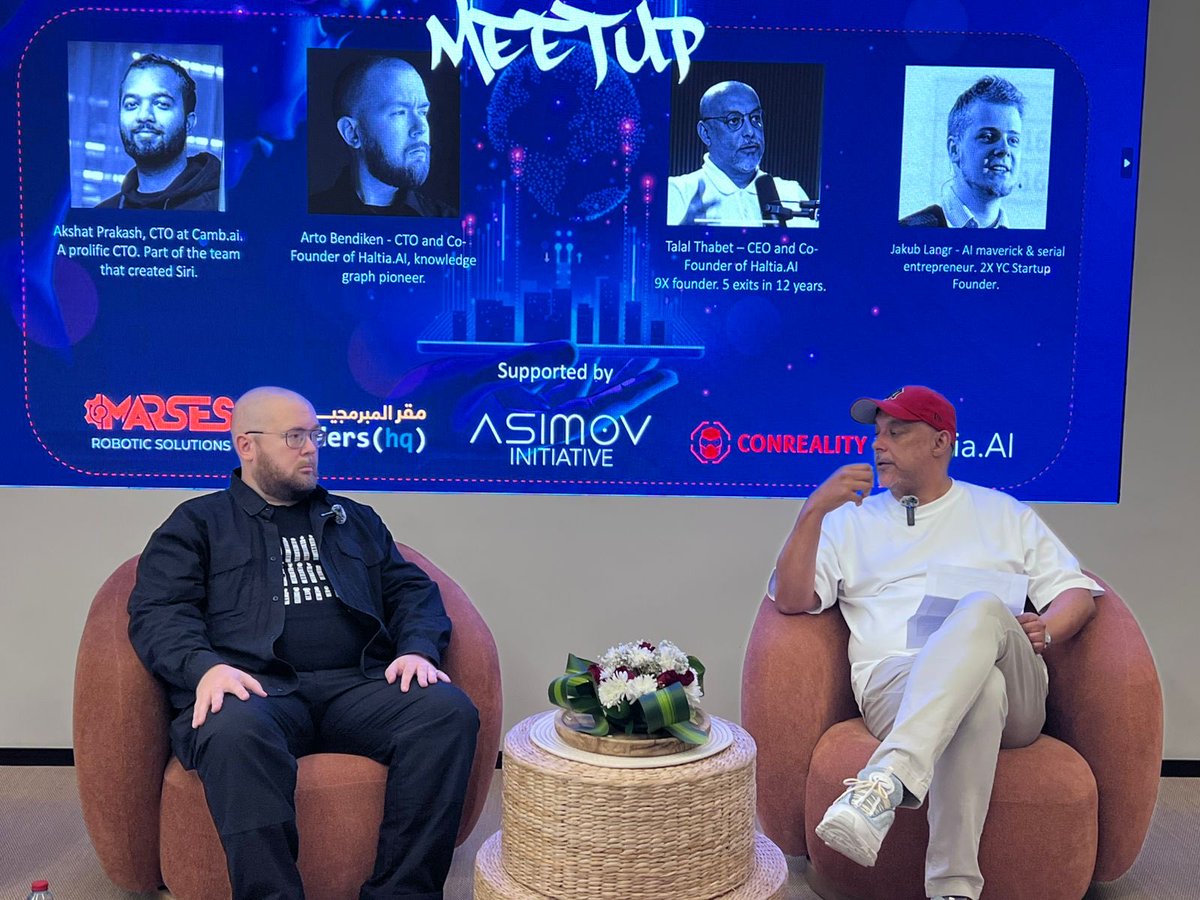 TalalThabet's tweet image. My partner and tech founder @bendikenis in San Fransisco connecting and meeting with VCs and other founders. 

- Our story is worth hearing. 
- Our tech is worth learning about.
- Our demo is mind blowing. 
- Our future is bright.

Who wants to meet the future of AI?