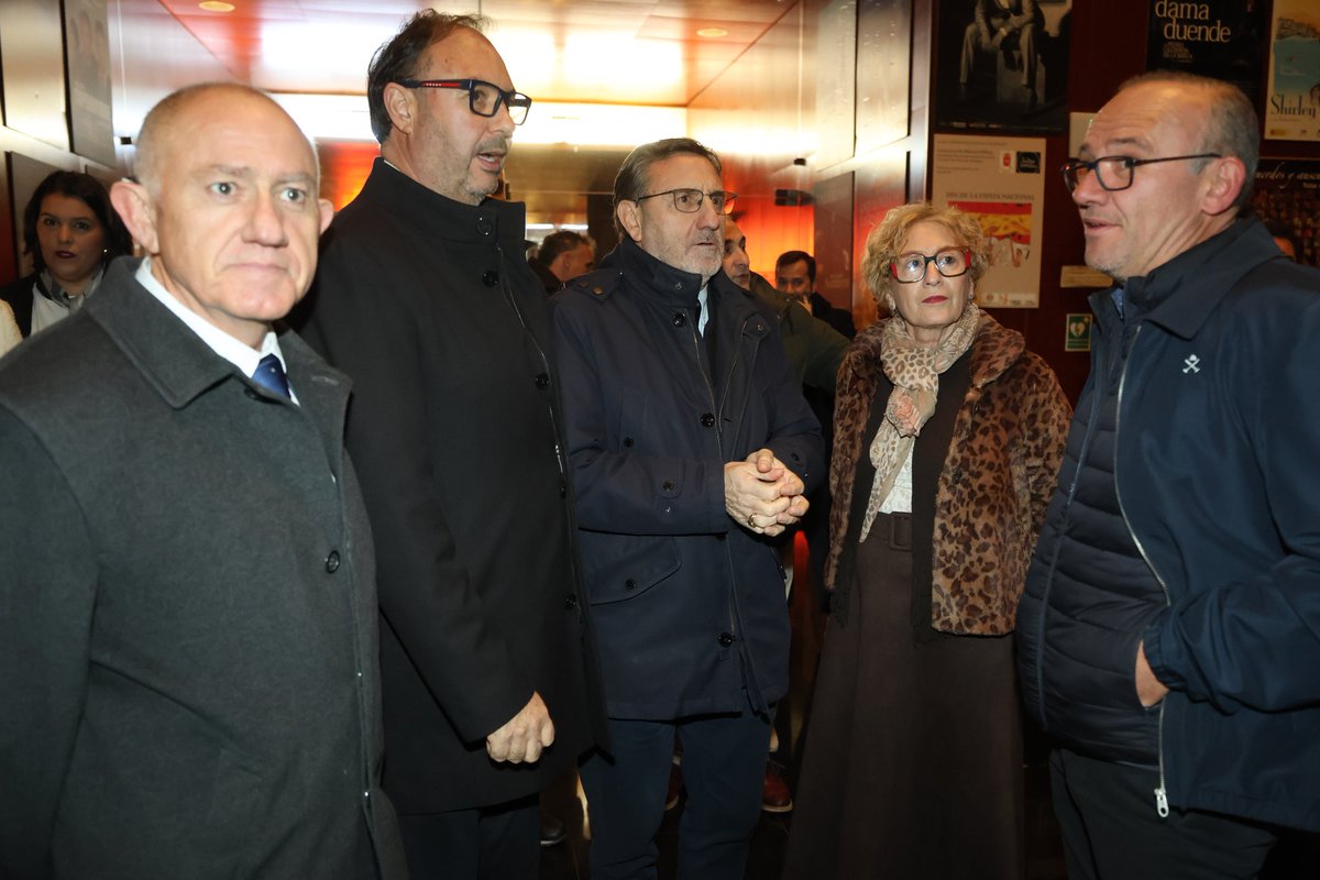 🏅El portavoz <a href="/FFerreira_Dip/">Francisco Ferreira</a> y los diputados <a href="/luisjapot/">javier gomez</a> y Adolfo López asisten a la Gala Premios Deportes y Juventud 2025 de Diputación  que reconoce a nuestros y nuestras mejores deportistas y promueve los valores asociados al deporte y a la juventud.