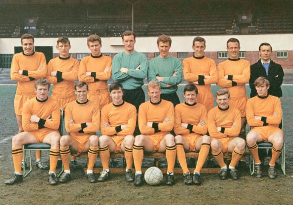 footballmemorys's tweet image. Wolverhampton Wanderers squad photo 1965

#WWFC #Wolves #WolverhamptonWanderers