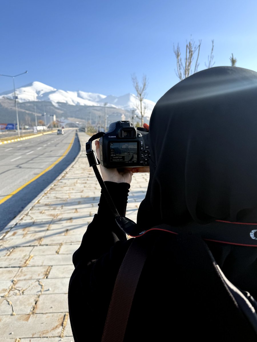 Memleketimin Palandöken dağının eteklerinde ki şu fotoğraflarıma ne dersiniz ✨️