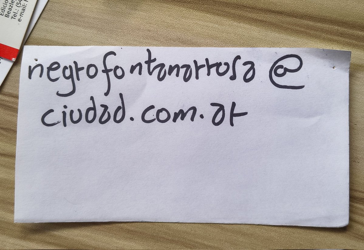 Estoy ordenando papeles y me salta al cuore esta letra inconfundible 💔.