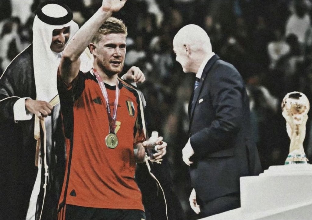 19/07/2026
الاسطورة كيفن دي بروين يرفع كاس العالم للمرة الاولى بتاريخ بلجيكا 🇧🇪🥇.
