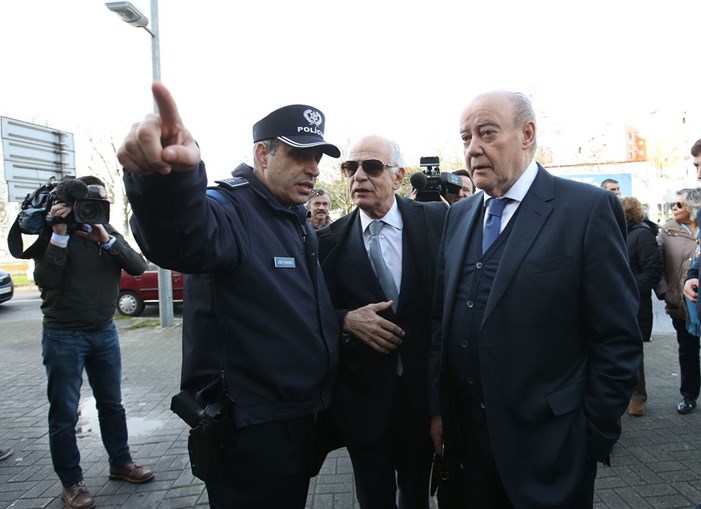 joselinor1972's tweet image. #fcporto #pintodacosta #abusodepoder 
#Corrupção #ministériopúblico
O Escândalo Influencer: Mais Uma 
Vergonha Nacional descobriu-se que 
a direção do FC Porto, liderada por 
Pinto da Costa, negociou com a polícia!
👉 f.mtr.cool/gahojznmlc 👈